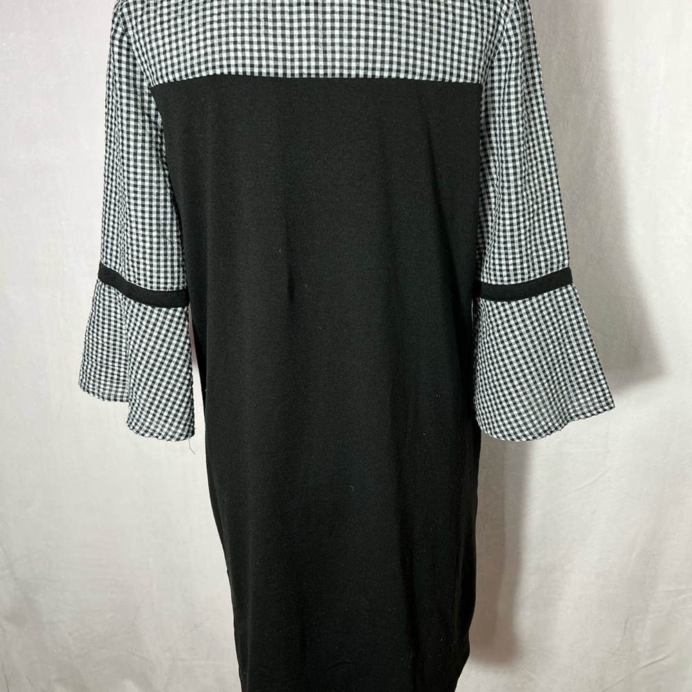 New Black and Checked Bell Sleeve Dress - Picture 6 of 9